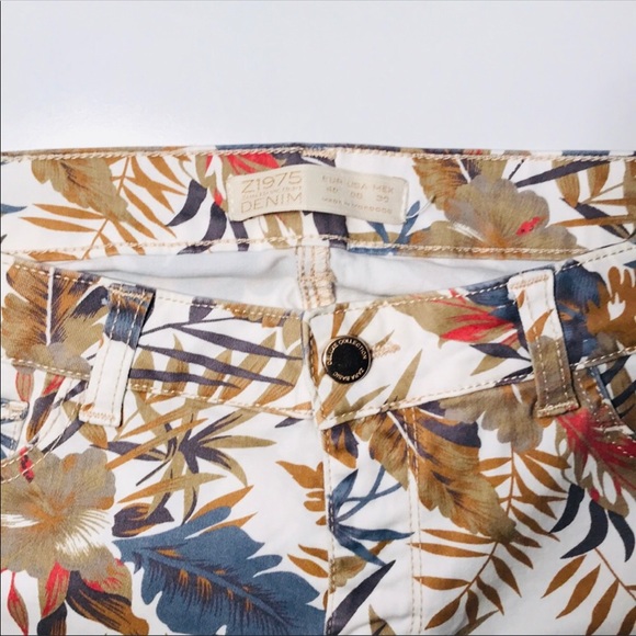 Zara Z1975 Denim Jean -Deluxe Collection - Picture 3 of 7